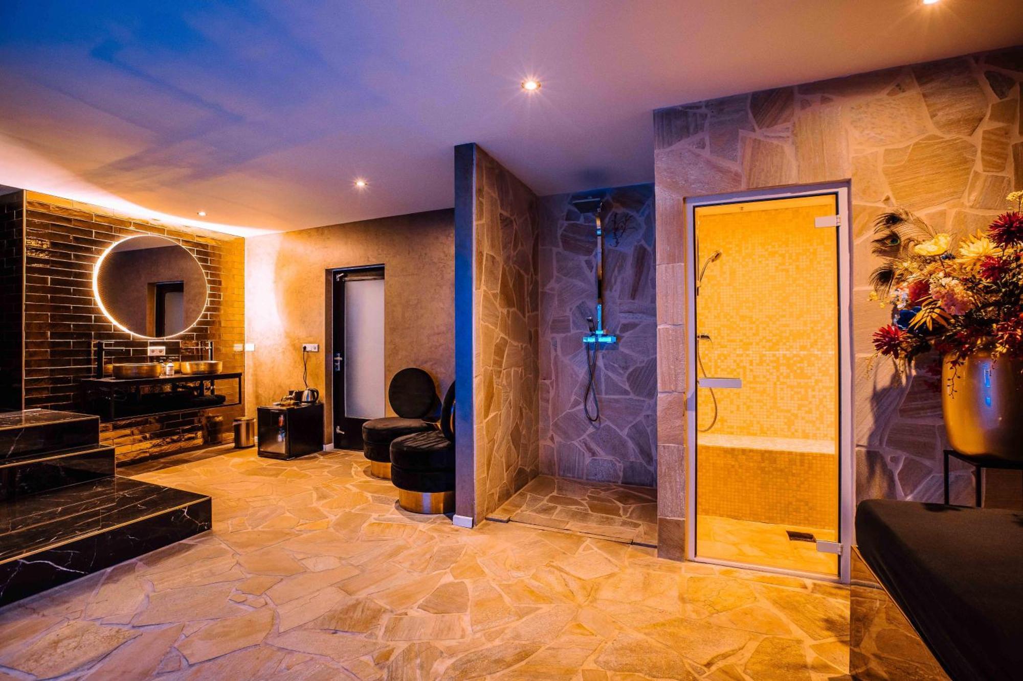 B&B Spa Goud Tilburg Exterior photo